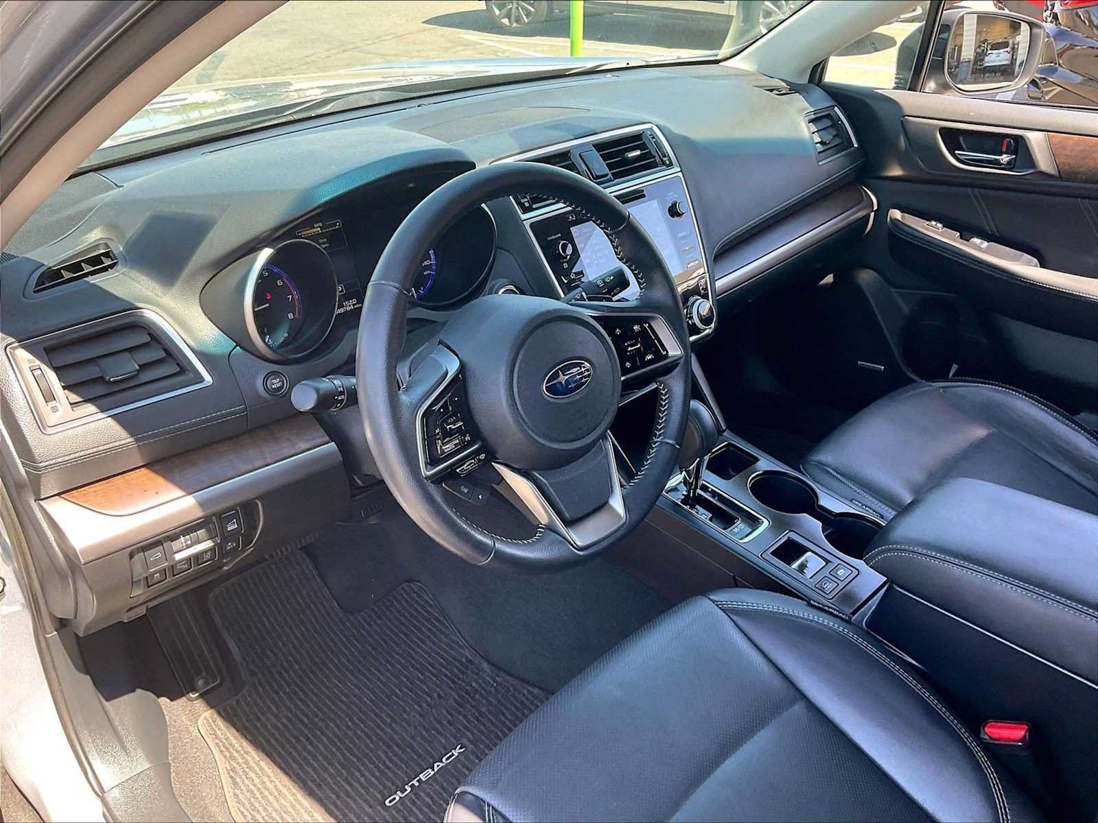 Used 2018 Subaru Outback 2.5i Limited AWD/4WD image 16