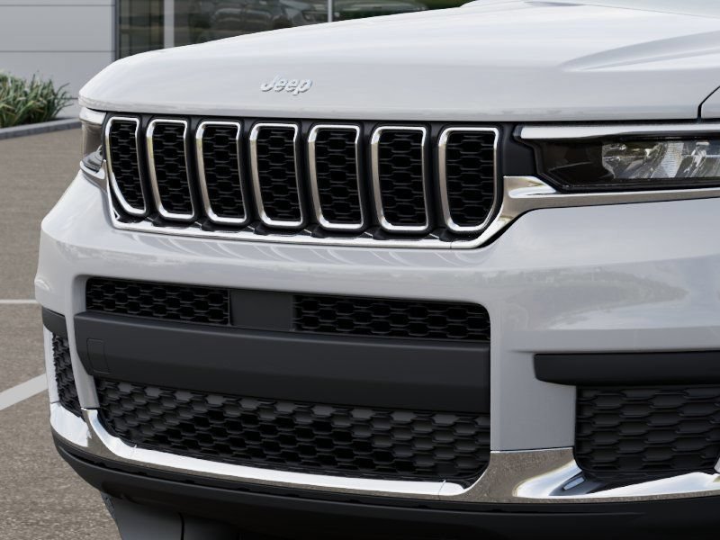 New 2026 Jeep Grand Cherokee L Laredo AWD/4WD image 11
