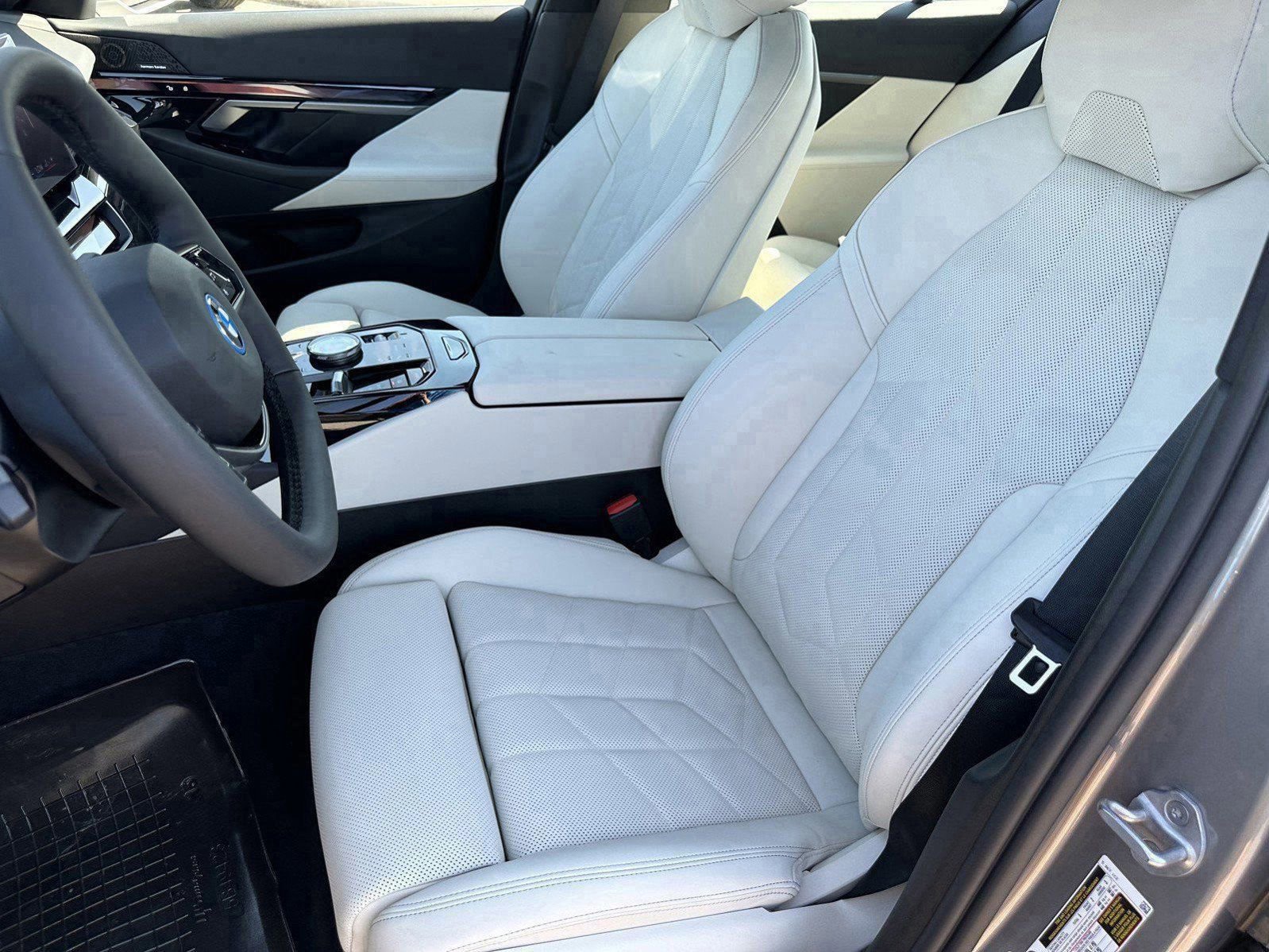 New 2026 BMW i5 eDrive40 RWD image 22