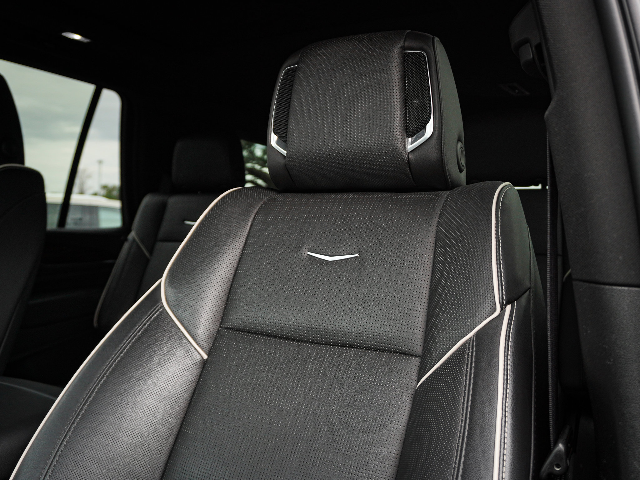 Used 2021 Cadillac Escalade Premium Luxury w/ Driver Assist Tech Package image 16