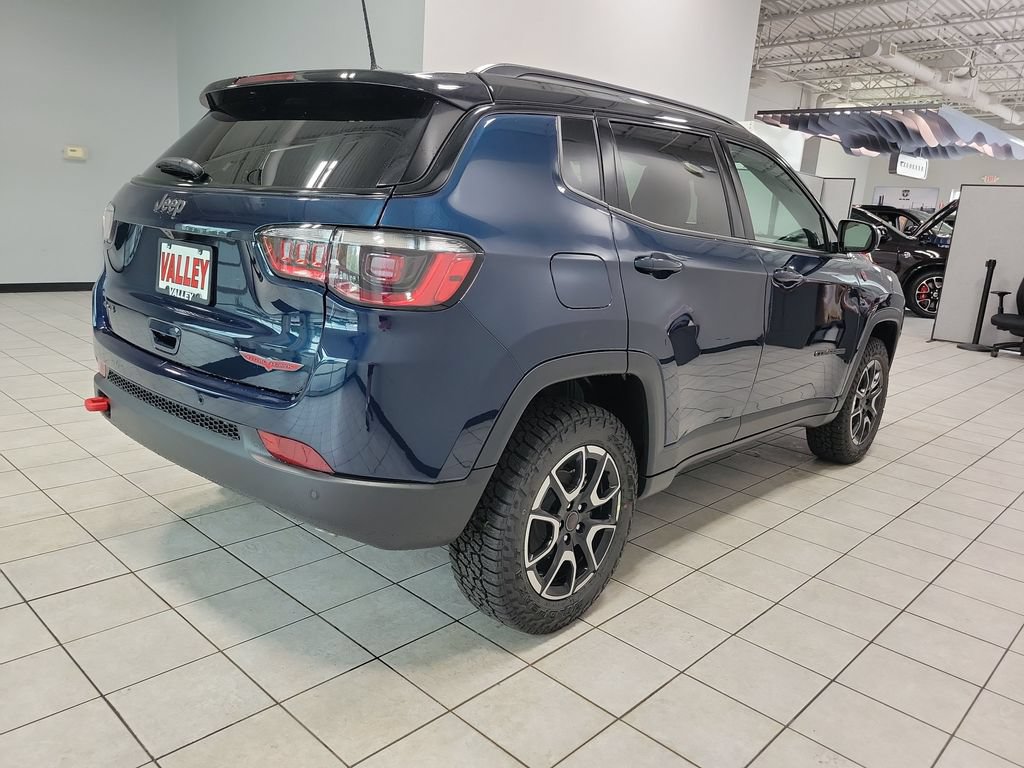 New 2026 Jeep Compass Trailhawk AWD/4WD image 8