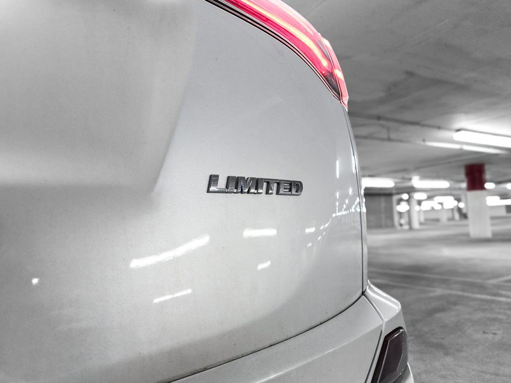 Used 2016 Toyota RAV4 Limited image 12