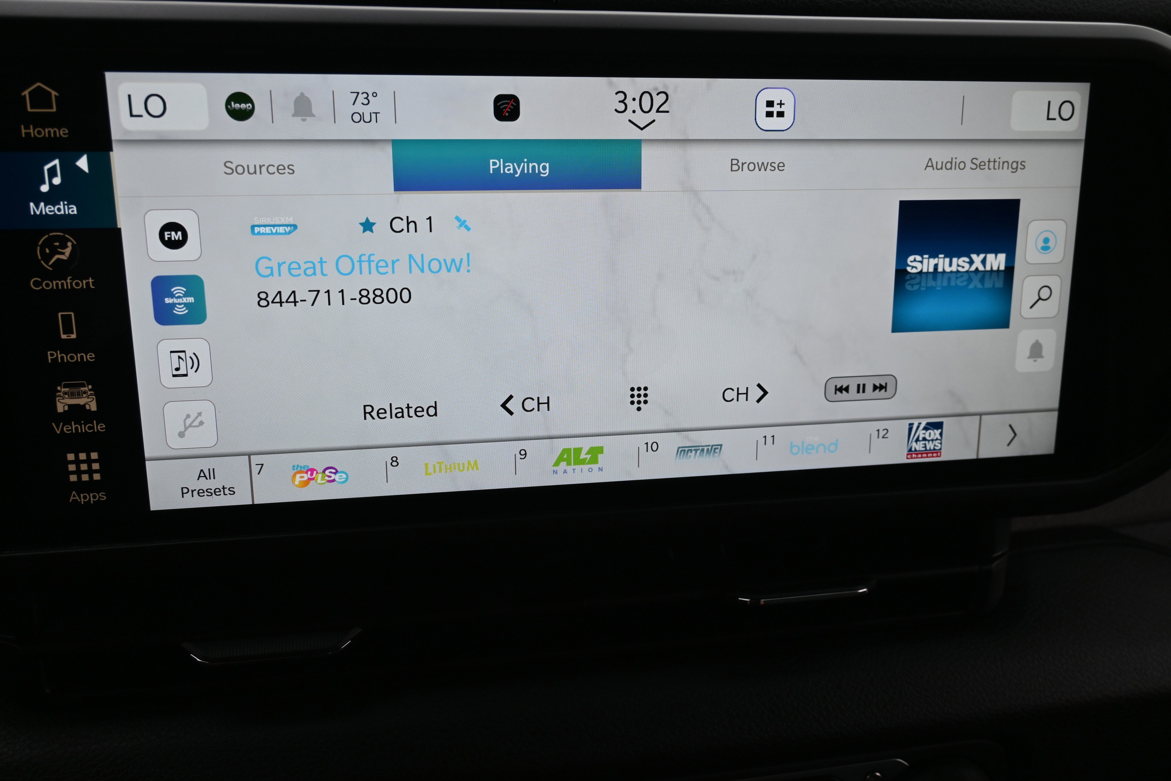 Used 2024 Jeep Gladiator Sport AWD/4WD image 27