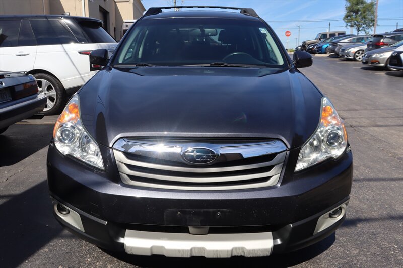 Used 2011 Subaru Outback 2.5i Limited AWD/4WD image 2