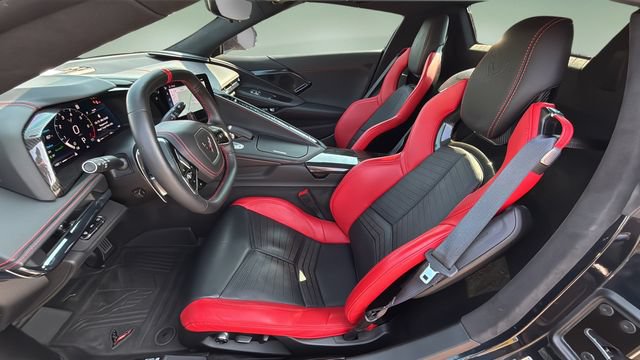 Used 2024 Chevrolet Corvette Stingray Premium Conv w/ Z51 Performance Package RWD image 19