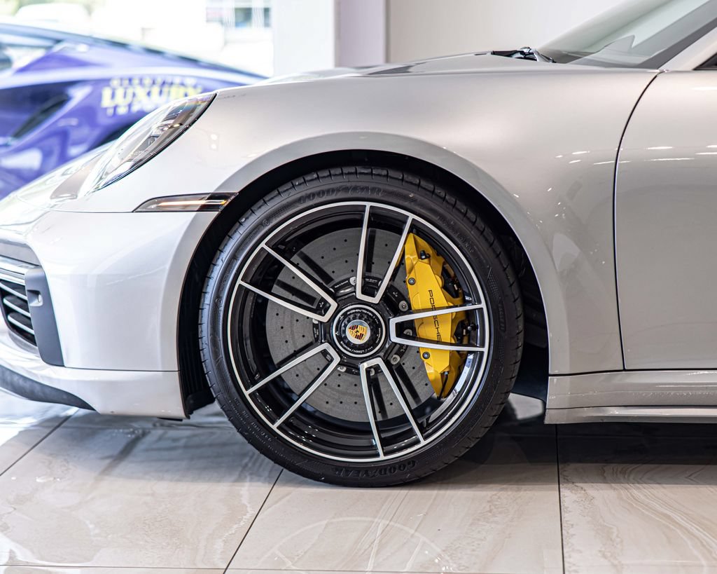 Used 2025 Porsche 911 Turbo S AWD/4WD image 9