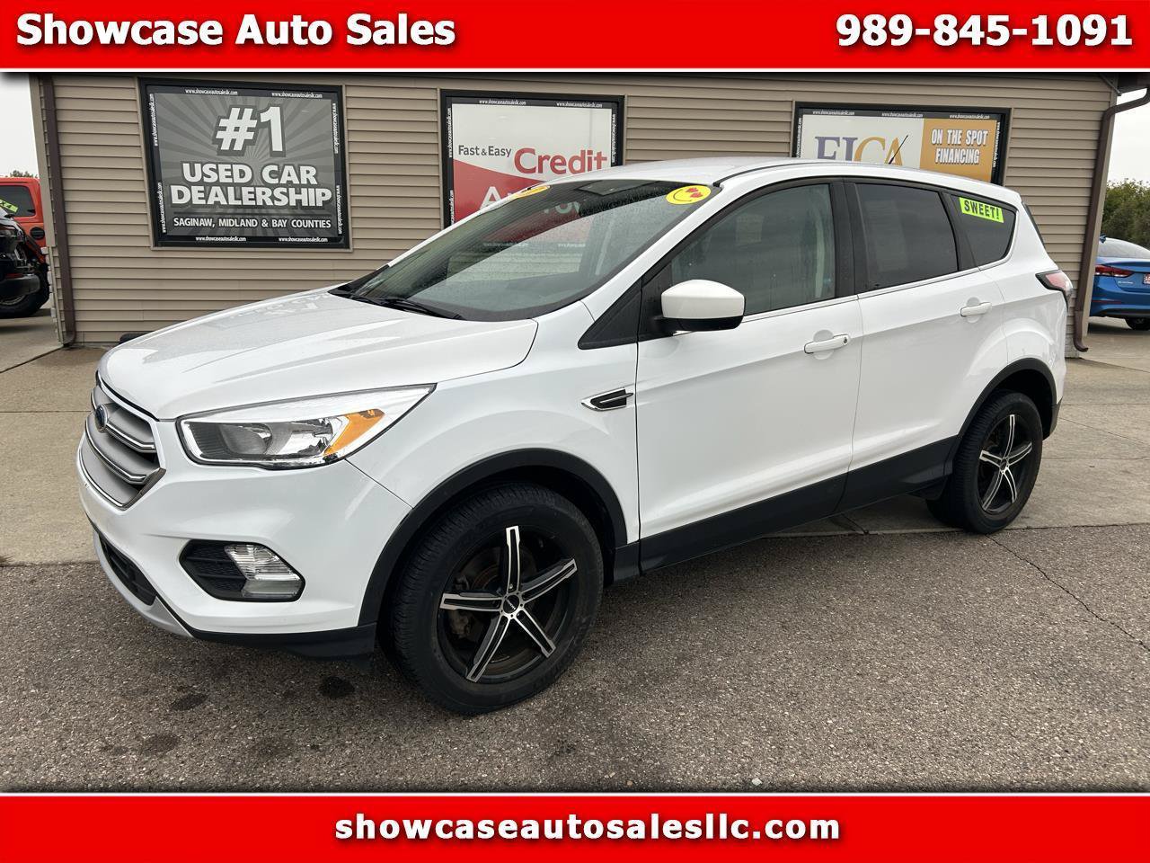Used 2017 Ford Escape SE FWD image 1