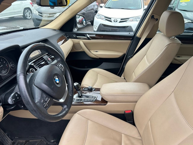 Used 2017 BMW X3 xDrive28i AWD/4WD image 3