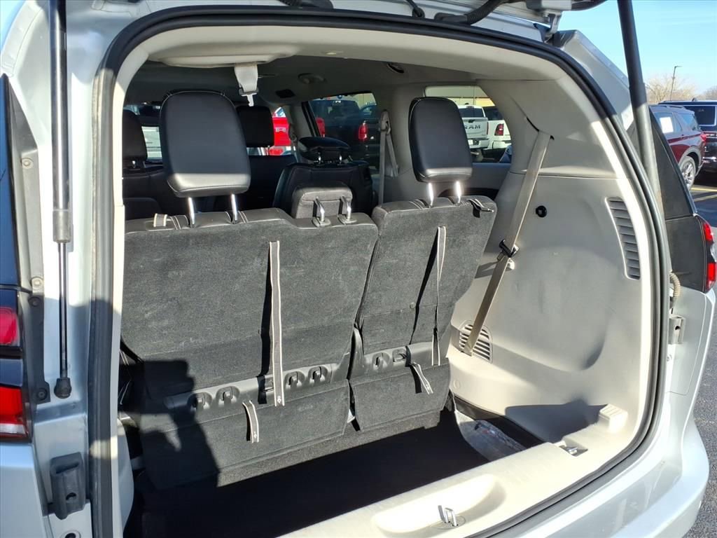 Used 2024 Chrysler Pacifica Touring-L image 25