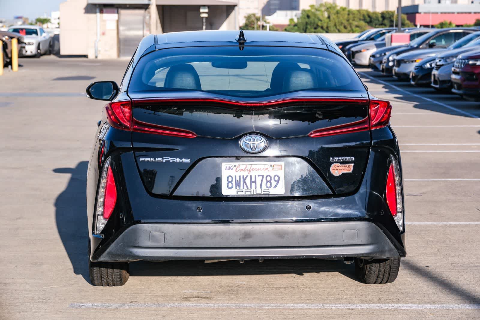 Certified 2020 Toyota Prius Prime Limited w/ Carpet Mat Package FWD image 5