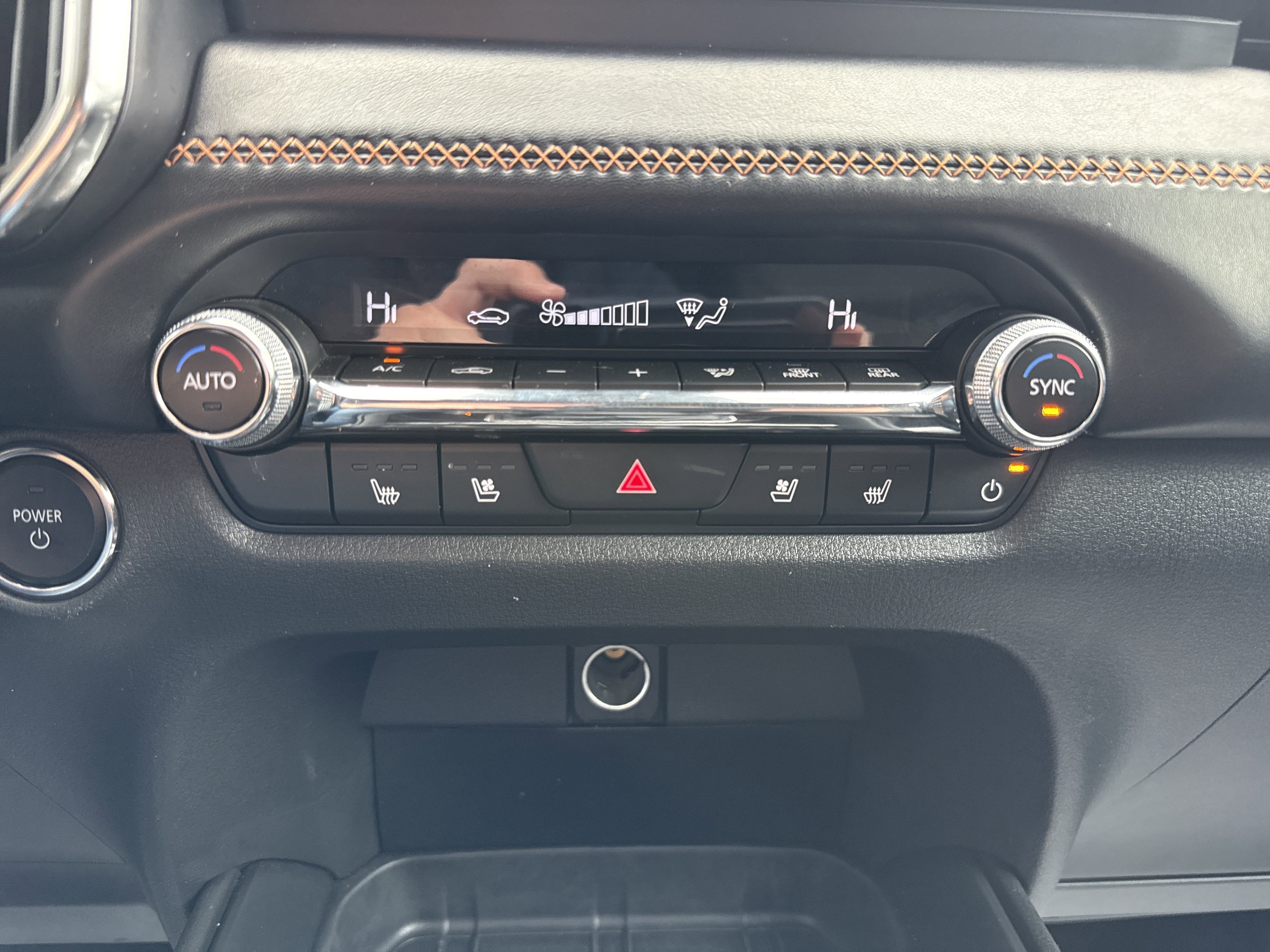 Certified 2025 MAZDA CX-50 2.5 Hybrid w/ Premium Plus Pkg image 28