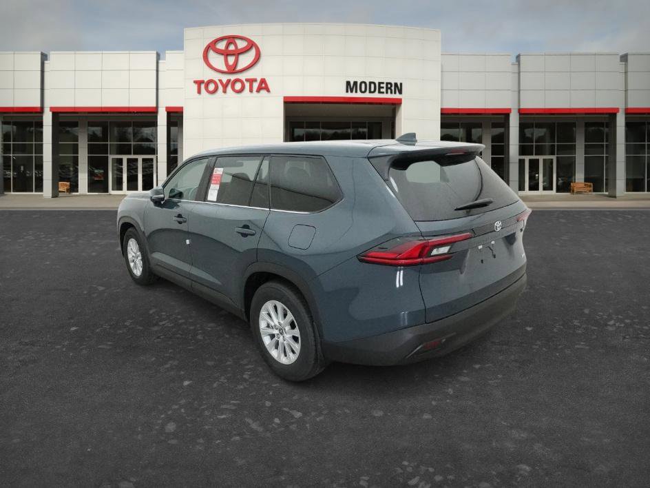 Certified 2026 Toyota Grand Highlander XLE FWD image 4