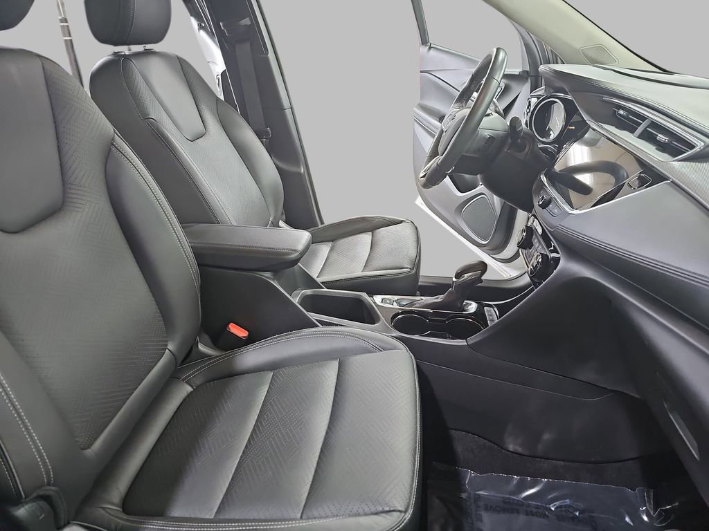 Used 2022 Buick Encore GX Essence w/ Advanced Technology Package AWD/4WD image 13