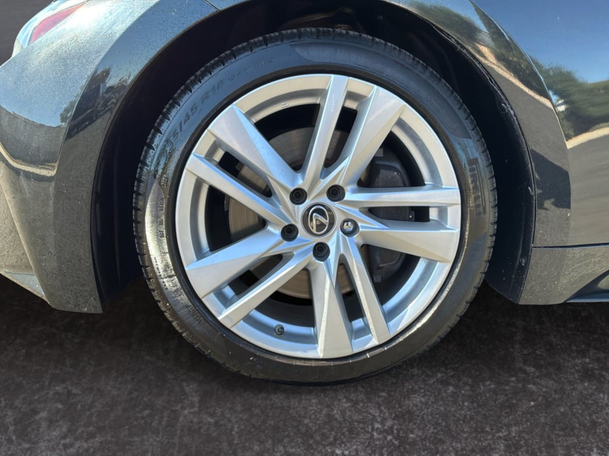 Used 2021 Lexus IS 300 w/ Comfort Package RWD image 9
