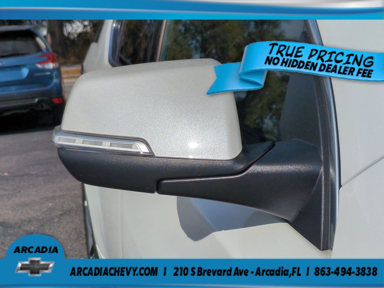 Used 2023 Chevrolet Traverse High Country FWD image 12