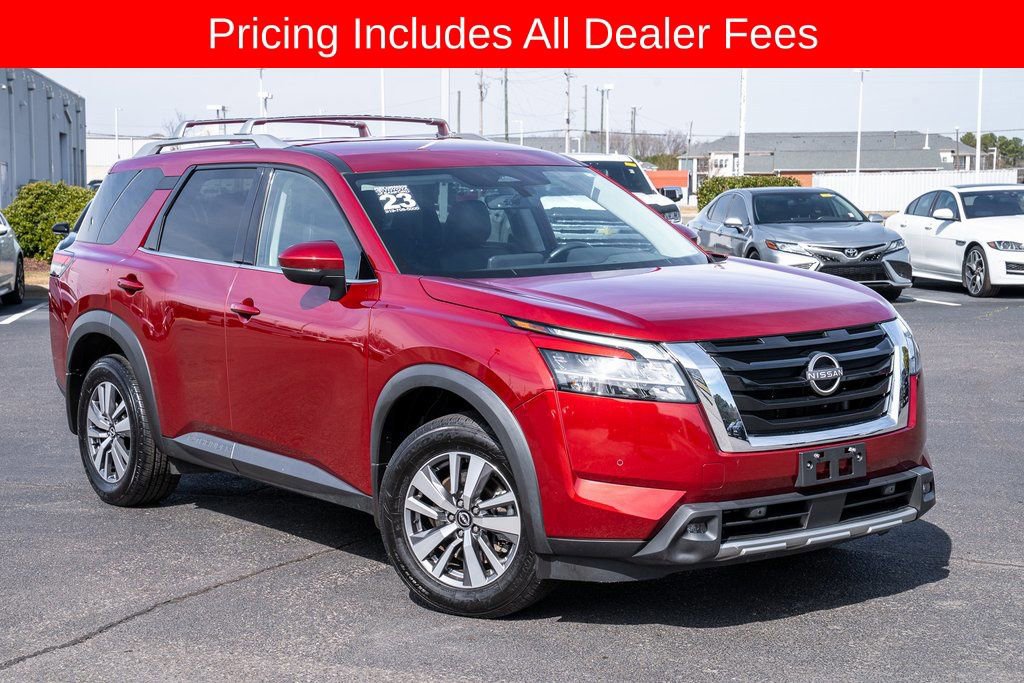 Used 2023 Nissan Pathfinder SL