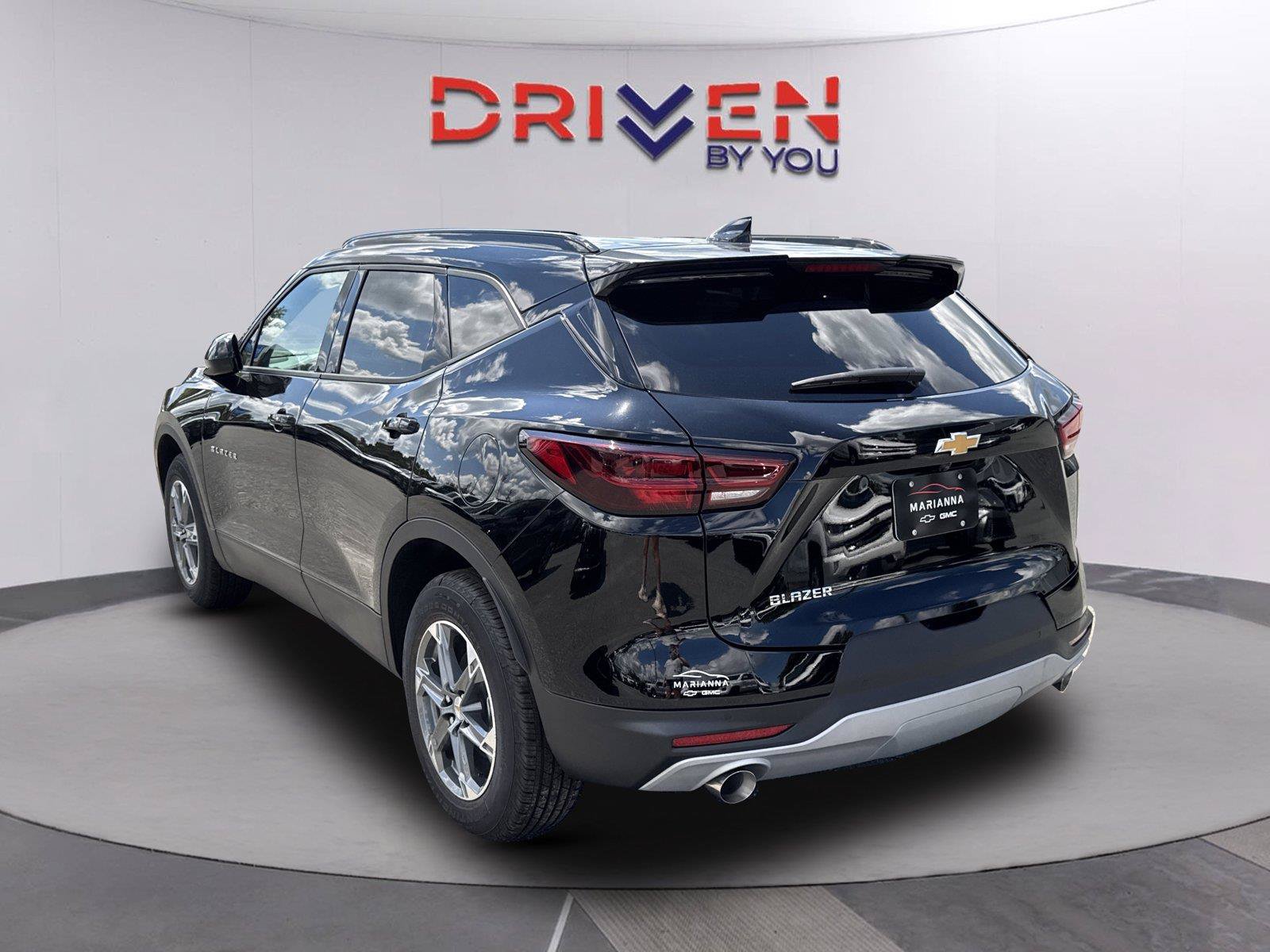 New 2026 Chevrolet Blazer LT w/ Convenience Package FWD image 6