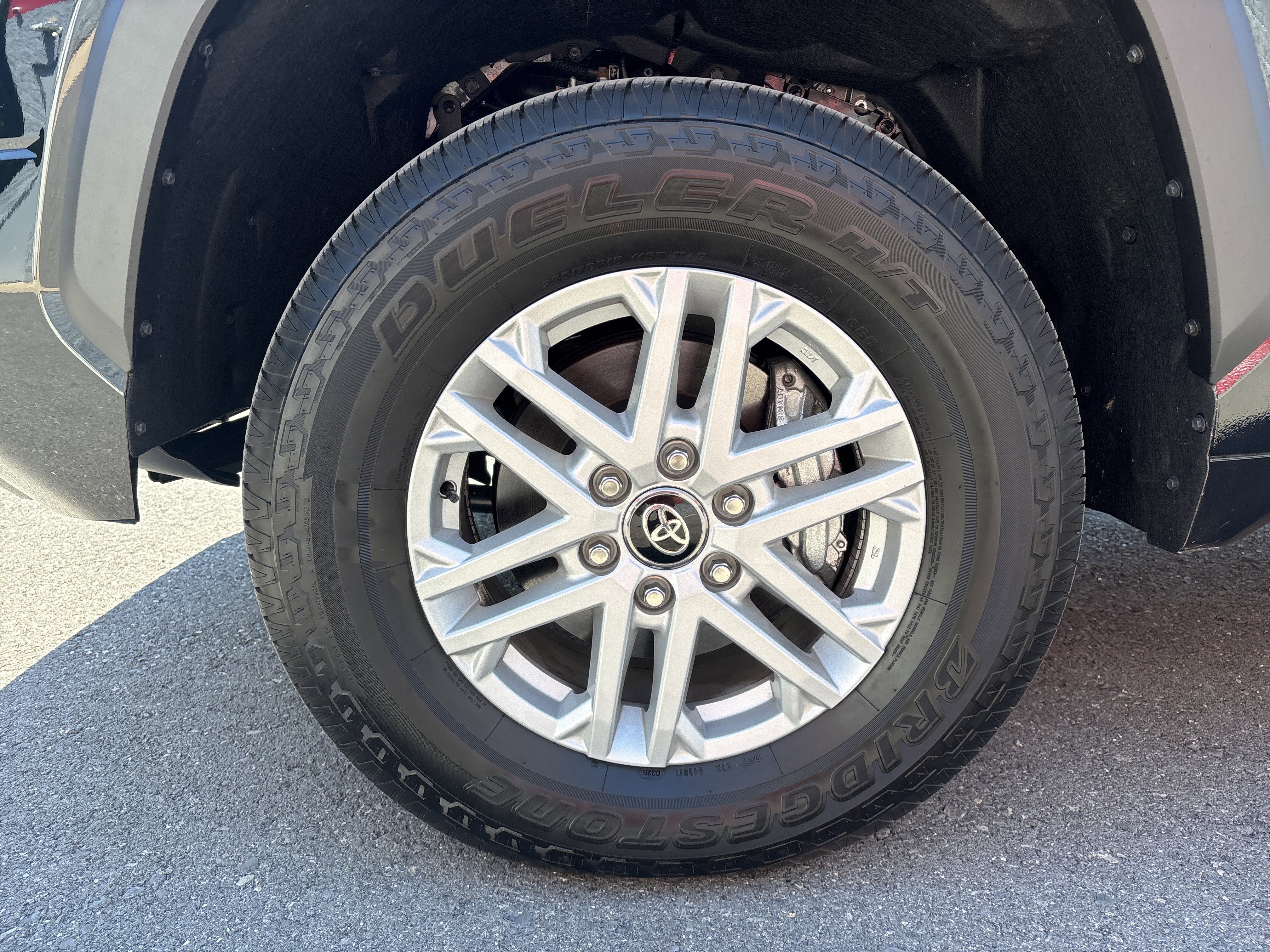 Used 2025 Toyota Tundra SR5 w/ SR5 Convenience Package AWD/4WD image 10