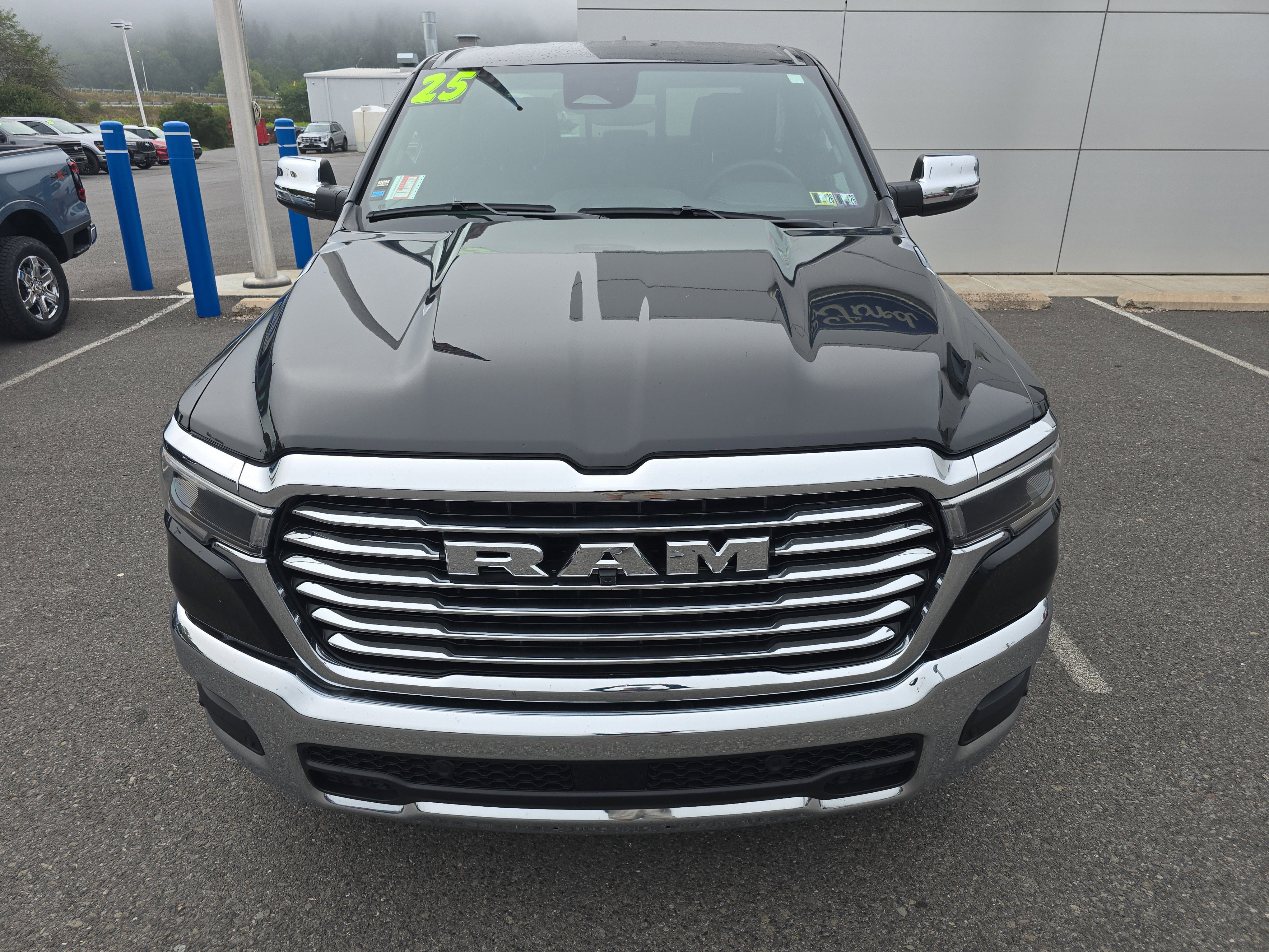 Used 2025 RAM 1500 Laramie image 9