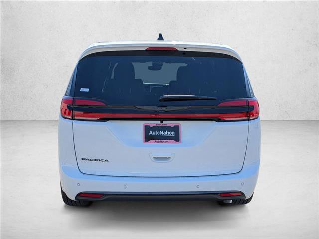 New 2026 Chrysler Pacifica Select FWD image 7