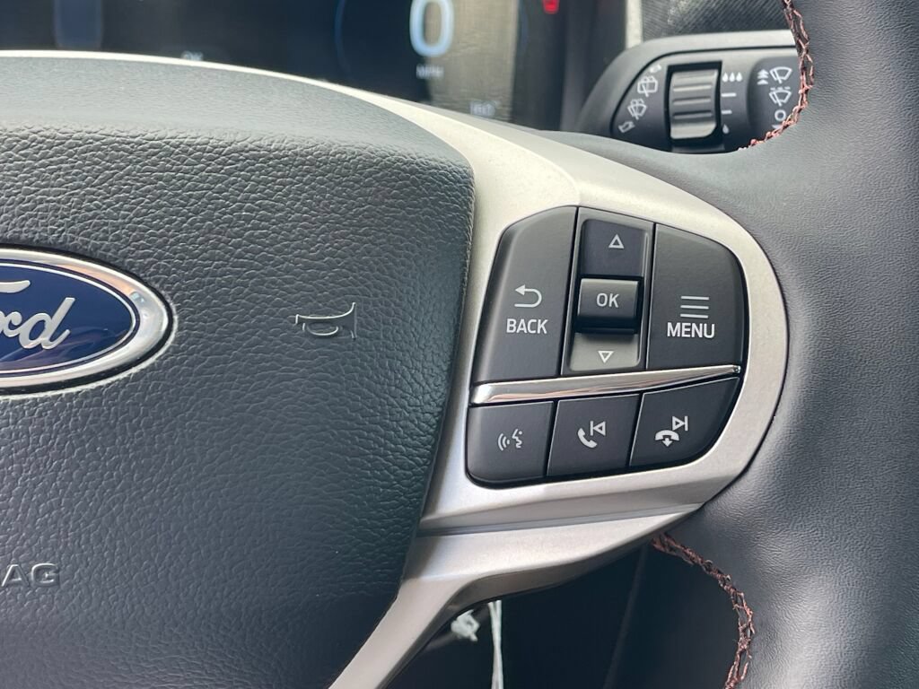 New 2026 Ford Explorer Active w/ Active Comfort Package AWD/4WD image 17