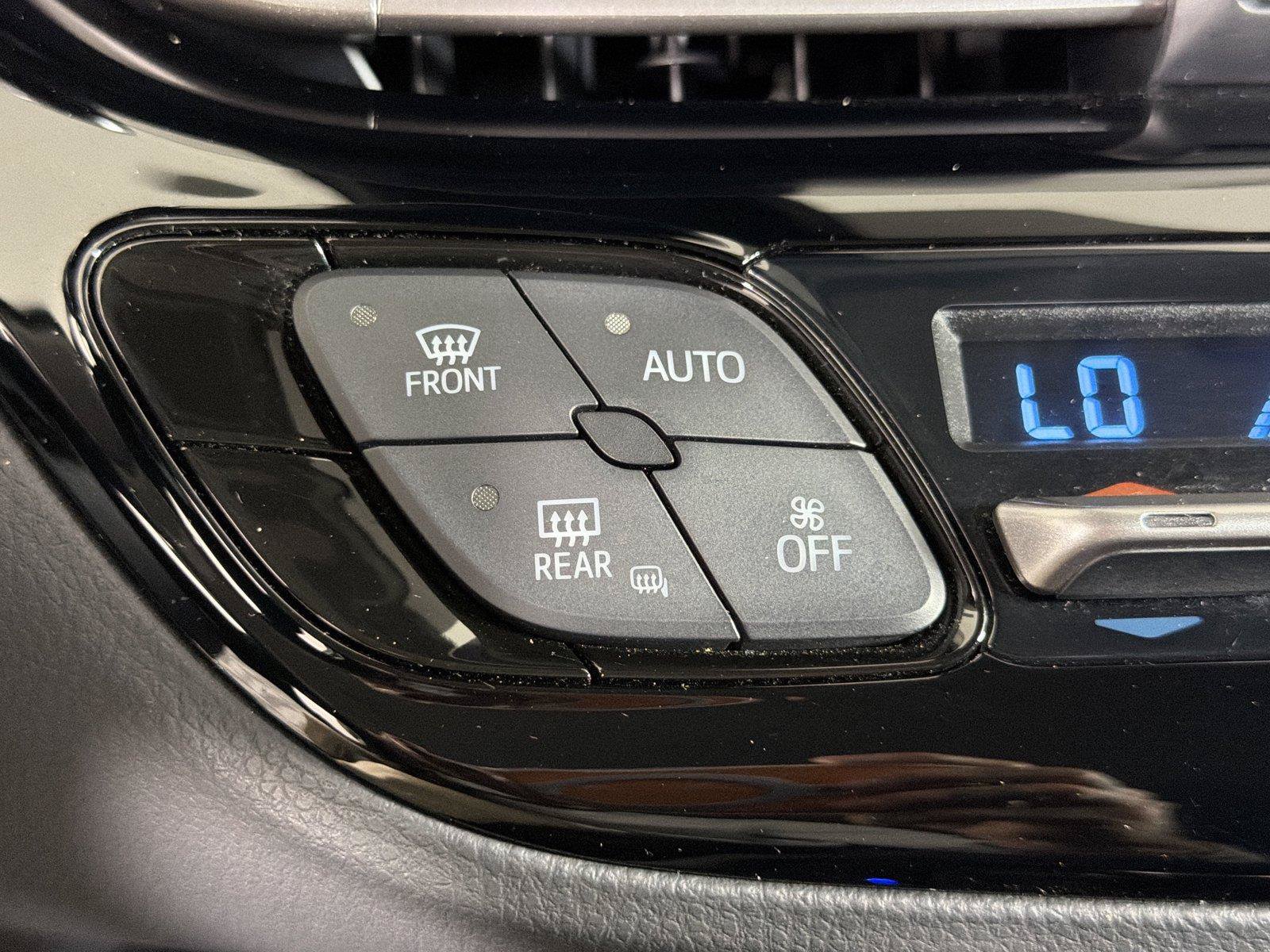 Used 2021 Toyota C-HR LE FWD image 25