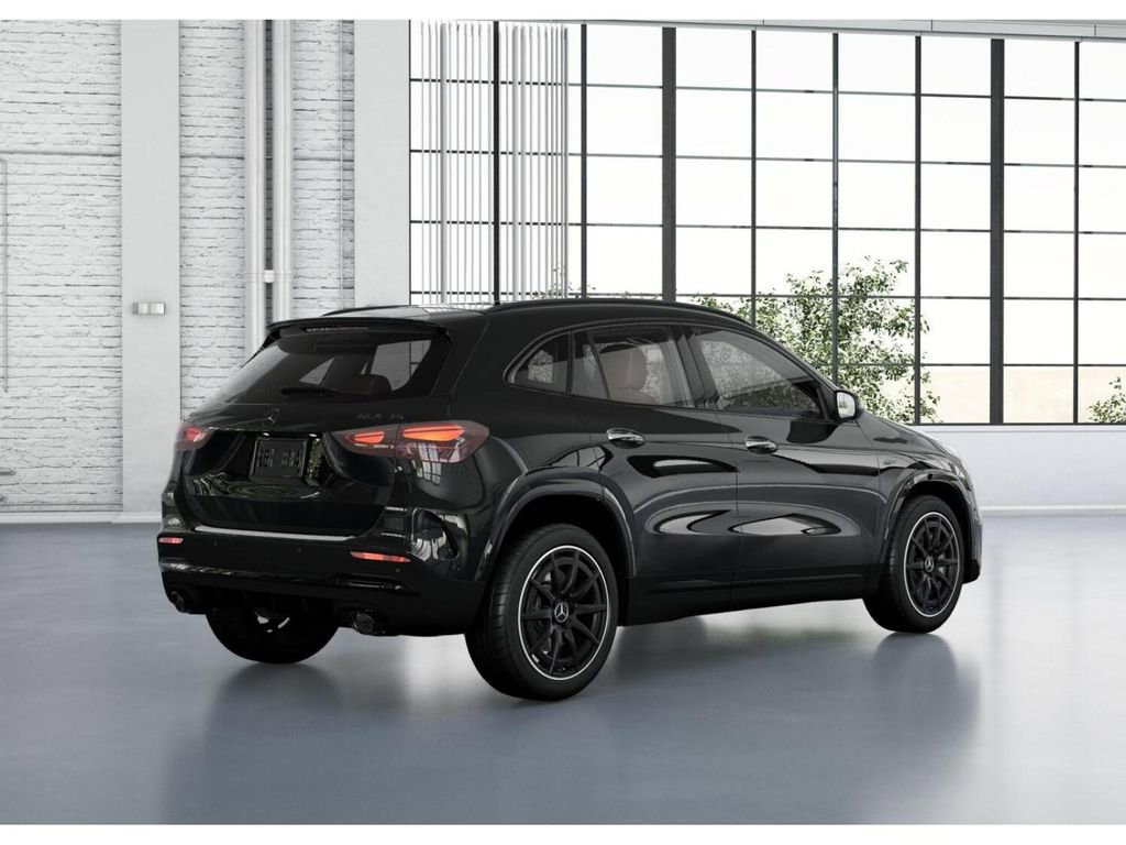 New 2026 Mercedes-Benz GLA 35 AMG 4MATIC image 21
