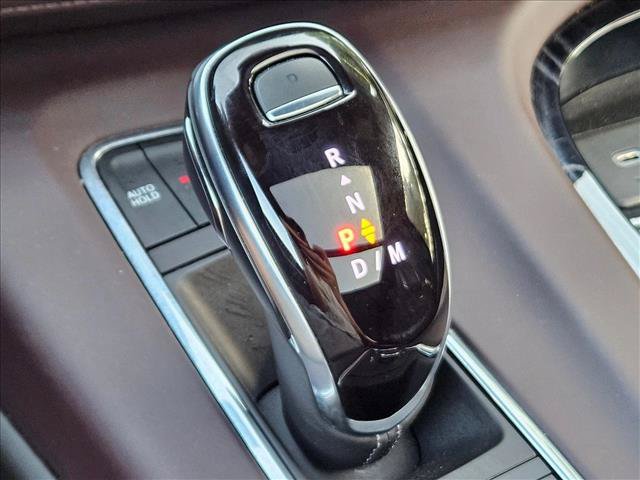 Used 2023 Cadillac Escalade ESV V AWD/4WD image 15