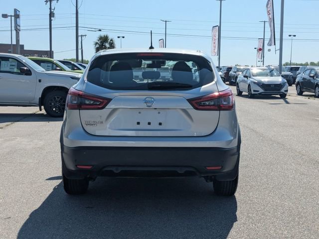 Used 2020 Nissan Rogue Sport S image 4