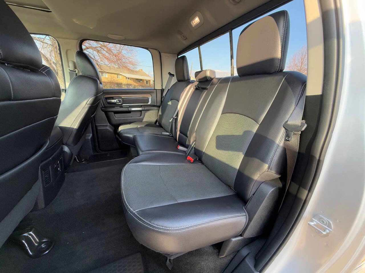 Used 2017 RAM 1500 Laramie w/ Convenience Group image 9