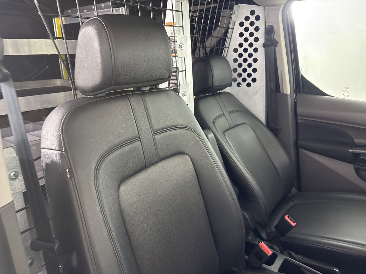 Used 2022 Ford Transit Connect XL image 21