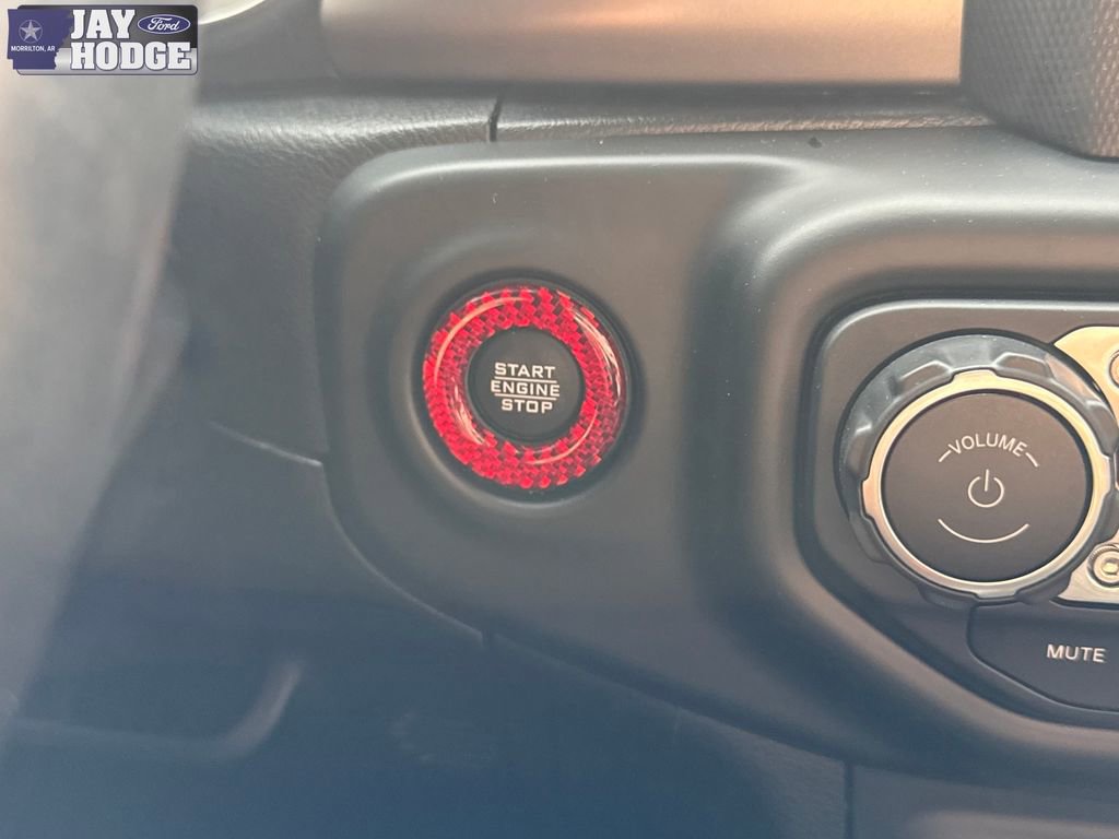 Used 2020 Jeep Wrangler Unlimited Sport image 35