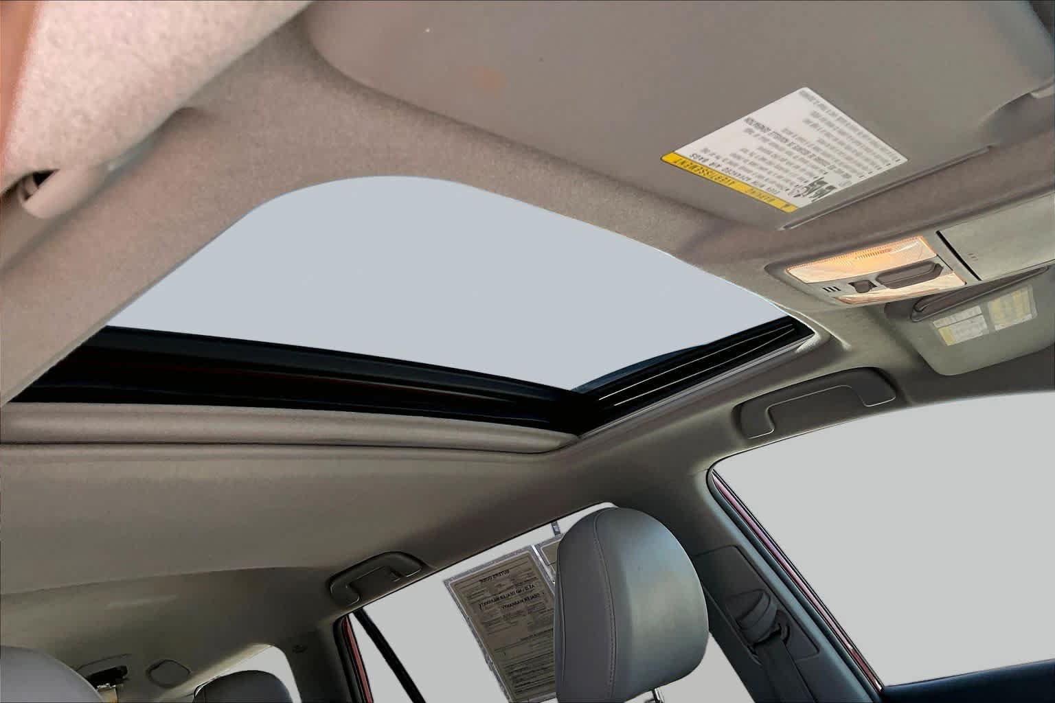 Used 2011 Toyota RAV4 Limited w/ Limited Extra Value Pkg FWD image 12