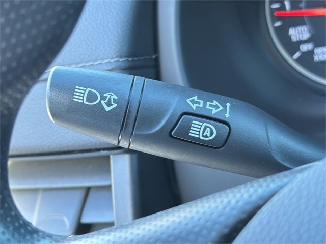 Used 2024 GMC Terrain SLE image 33