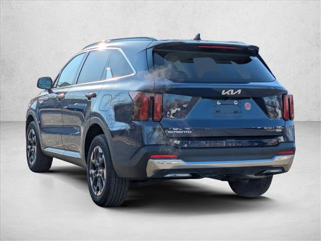 Used 2025 Kia Sorento S w/ Panoramic Sunroof Package image 7