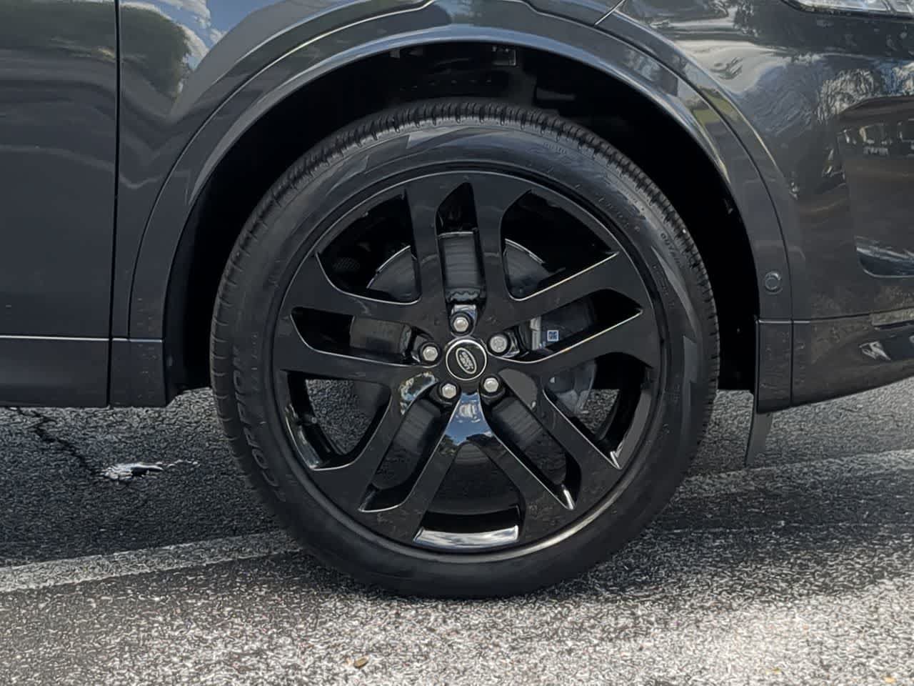 Certified 2025 Land Rover Discovery Sport S AWD/4WD image 14