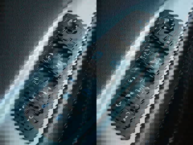 Used 2019 Dodge Journey SE w/ Blacktop Package image 38