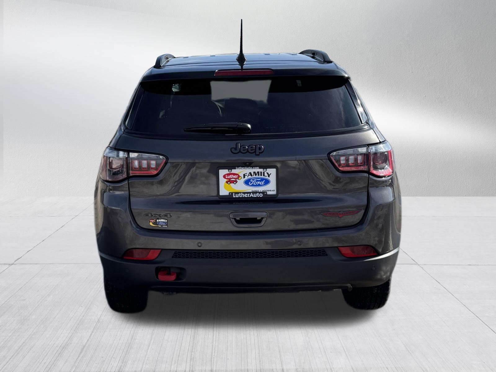 Used 2024 Jeep Compass Trailhawk image 6