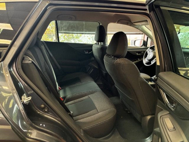Used 2023 Subaru Outback Premium w/ Popular Package #1 AWD/4WD image 30