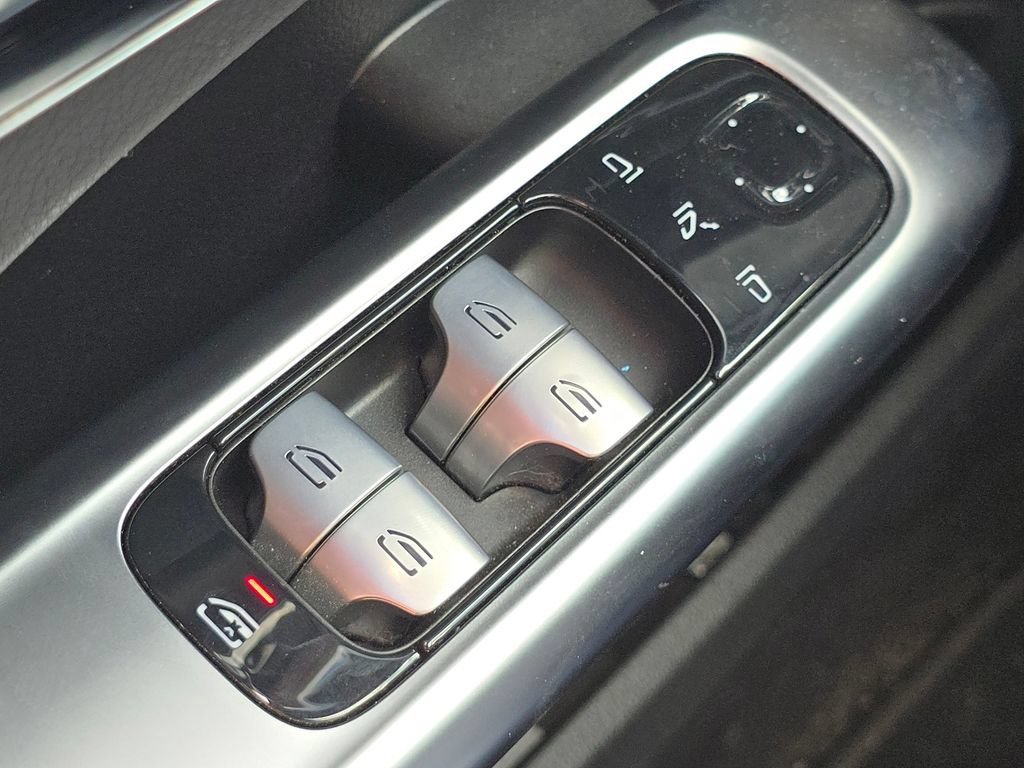 Certified 2023 Mercedes-Benz C 300 4MATIC Sedan image 24