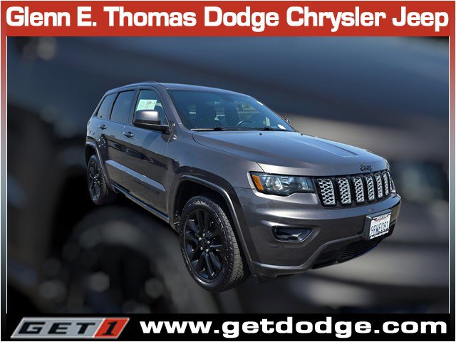 Certified 2021 Jeep Grand Cherokee Laredo X image 1