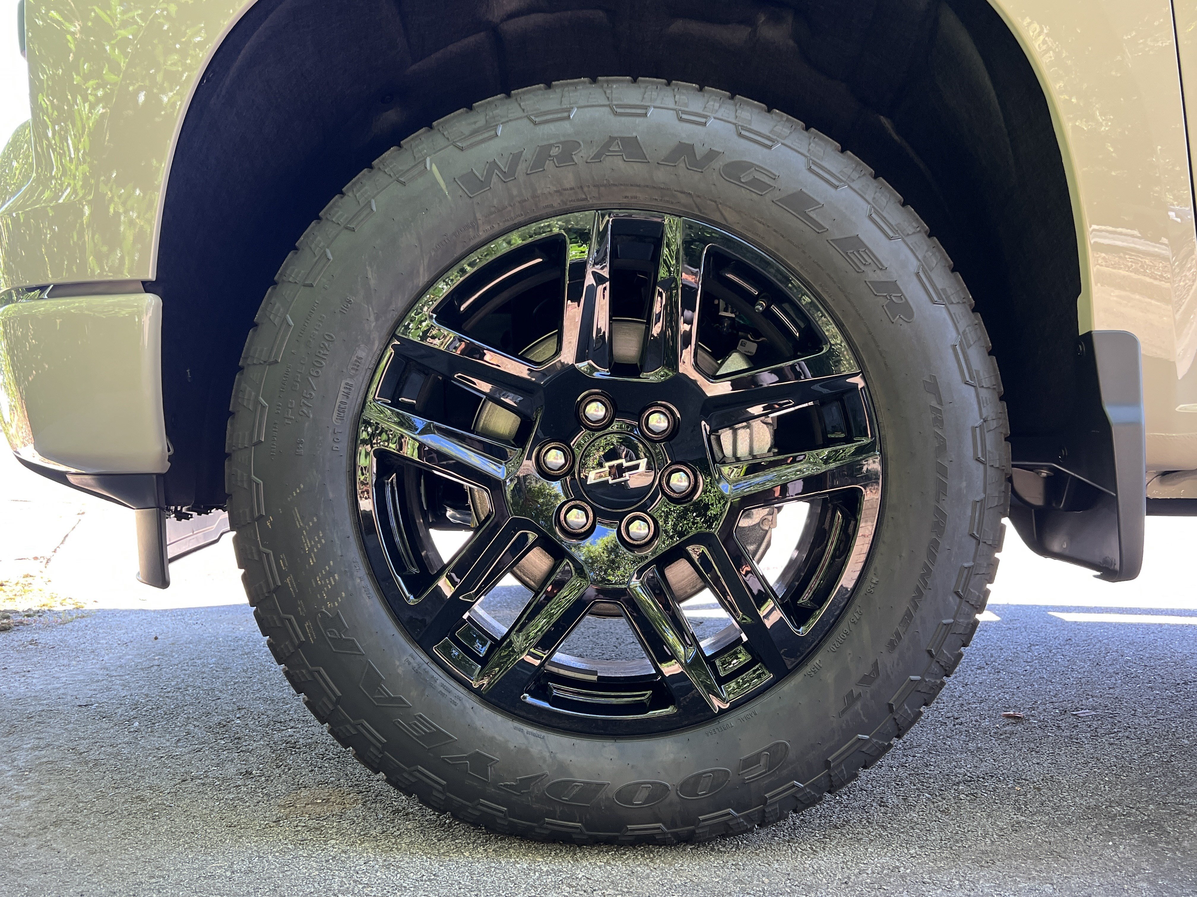 New 2026 Chevrolet Silverado 1500 Custom w/ Turbomax Blackout Package AWD/4WD image 13
