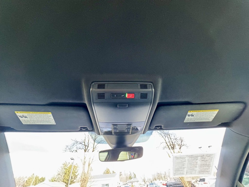 Used 2019 Volkswagen Golf R 4-Door image 44