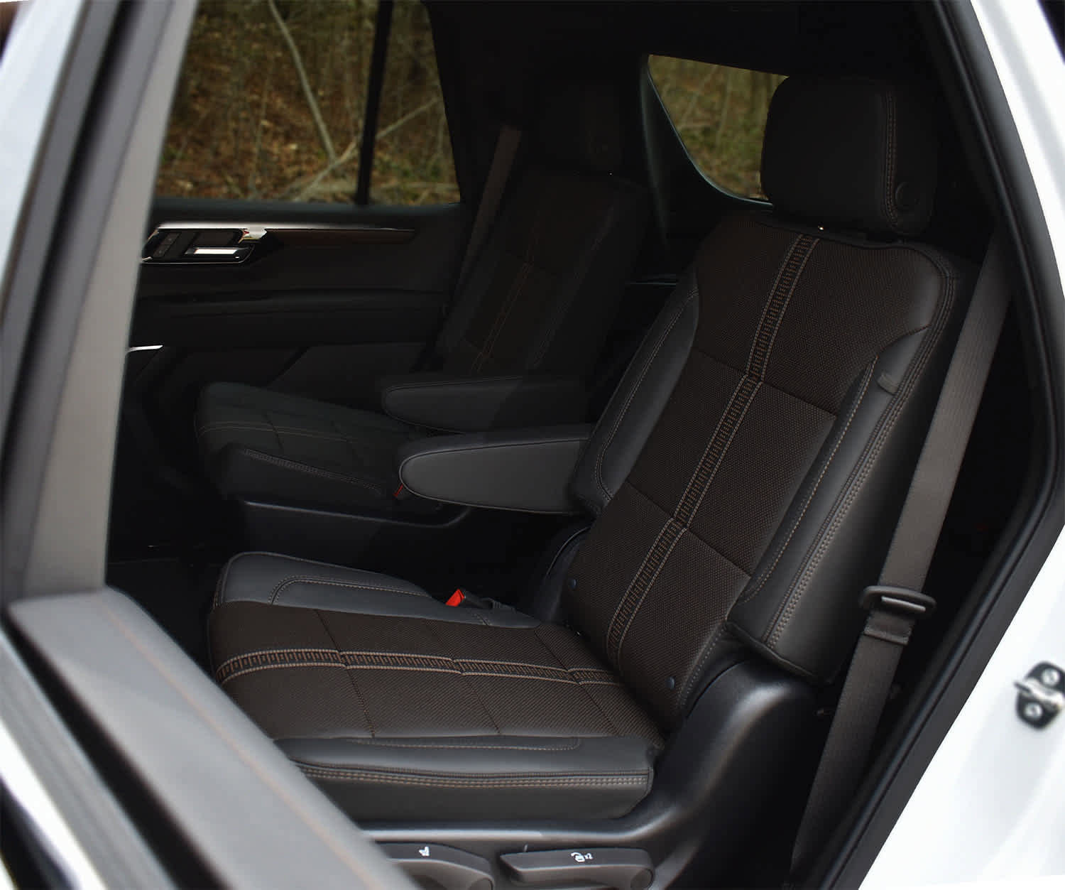 New 2026 Chevrolet Tahoe High Country AWD/4WD image 15