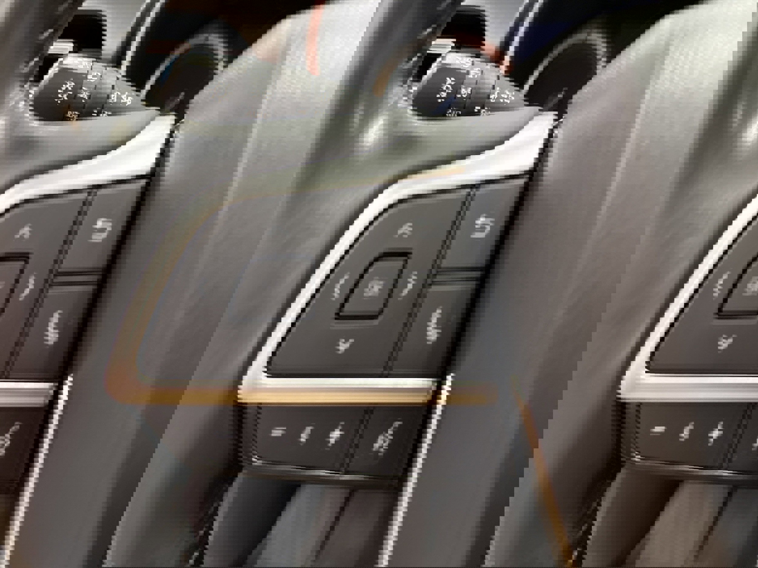 Used 2022 Toyota Highlander XLE image 33