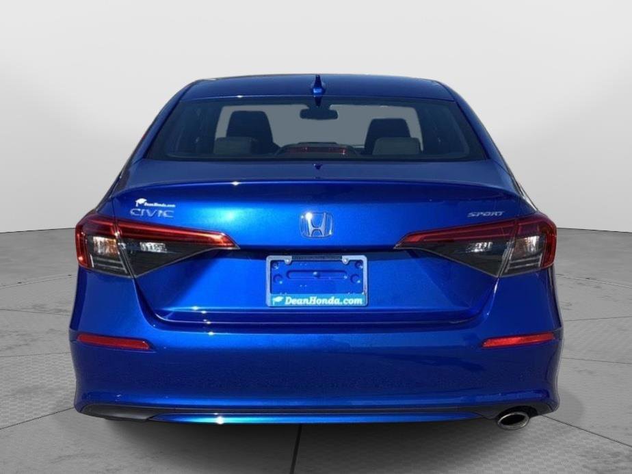 Used 2023 Honda Civic Sport image 4