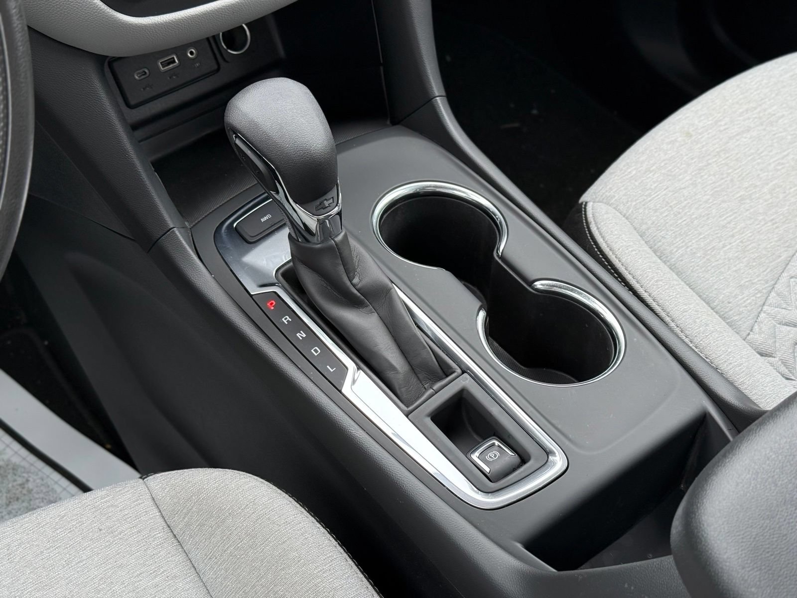 Used 2022 Chevrolet Equinox LS AWD/4WD image 19