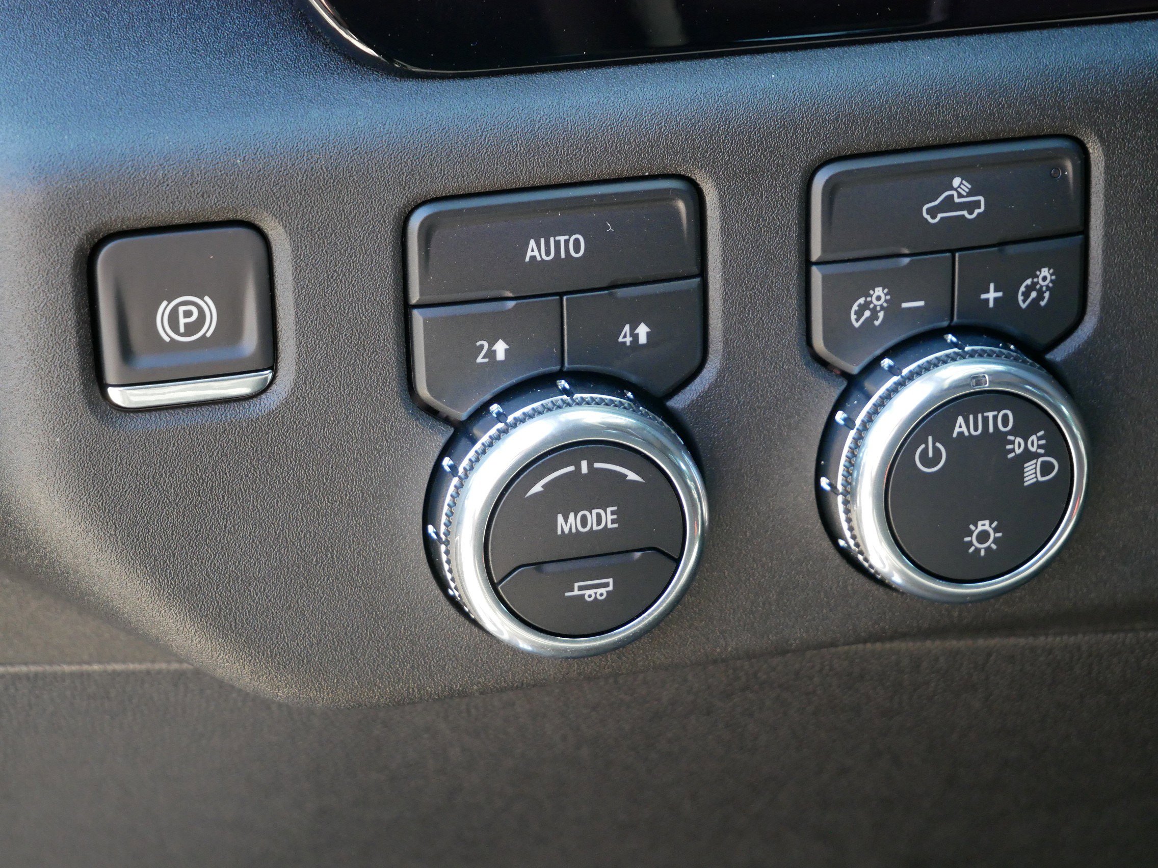 New 2026 GMC Sierra 1500 SLE image 9