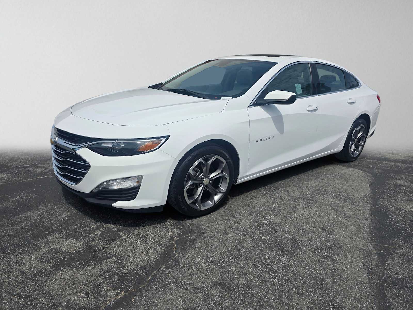 Used 2024 Chevrolet Malibu LT FWD image 7
