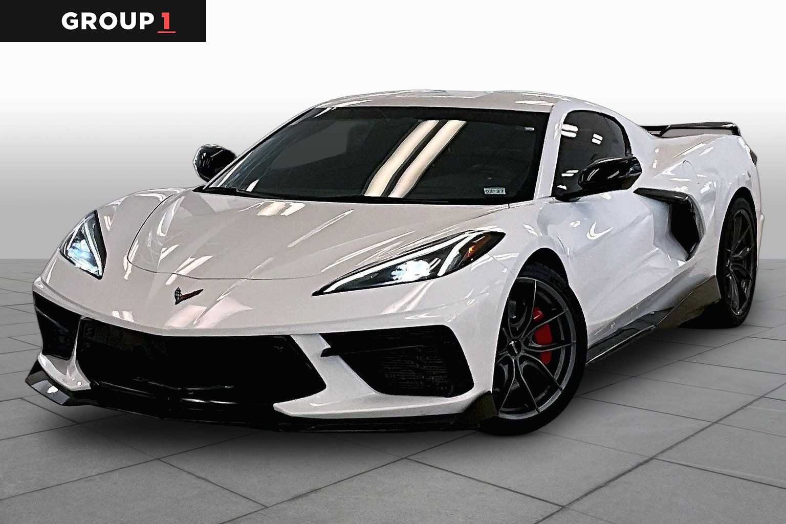 Used 2021 Chevrolet Corvette Stingray Preferred Cpe w/ Z51 Performance Package RWD image 1